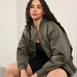 NWOT Athleta Sateen Bomber Jacket Green Pockets Zipper Large